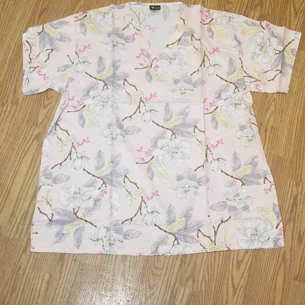 Scrub top
